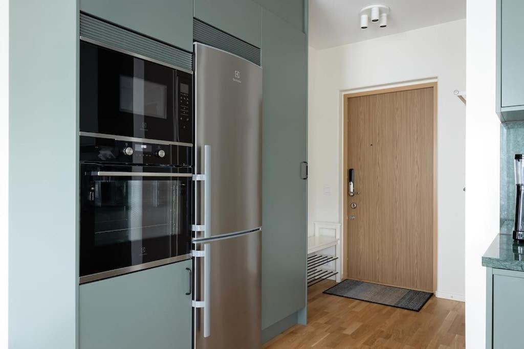 Apartamento Modern Elegance I Hagastaden Estocolmo Exterior foto